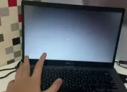 Mengatasi Layar Laptop Hitam Secara Tiba-tiba dengan Mudah