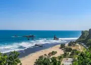 Eksplorasi Pantai Pacitan: Surga Tersembunyi di Jawa Timur