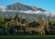 Menaklukkan Lima Gunung Tertinggi di Bali: Petualangan Tak Terlupakan