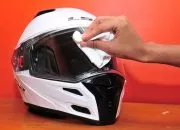 Manfaat Cairan Anti-Embun Visor untuk Pengendara Motor