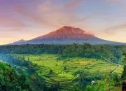 Menjelajahi Ketinggian Gunung Agung: Gunung Tertinggi di Bali