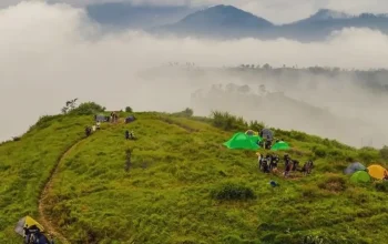 Eksplorasi Gunung Pangradinan: Surga Tersembunyi di Cinangka